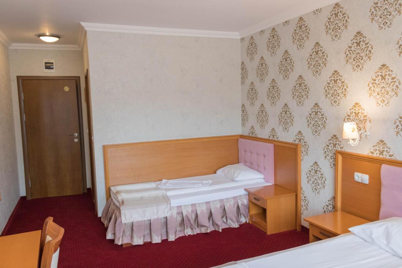 Hotel Uzunski Smolyan Exterior photo