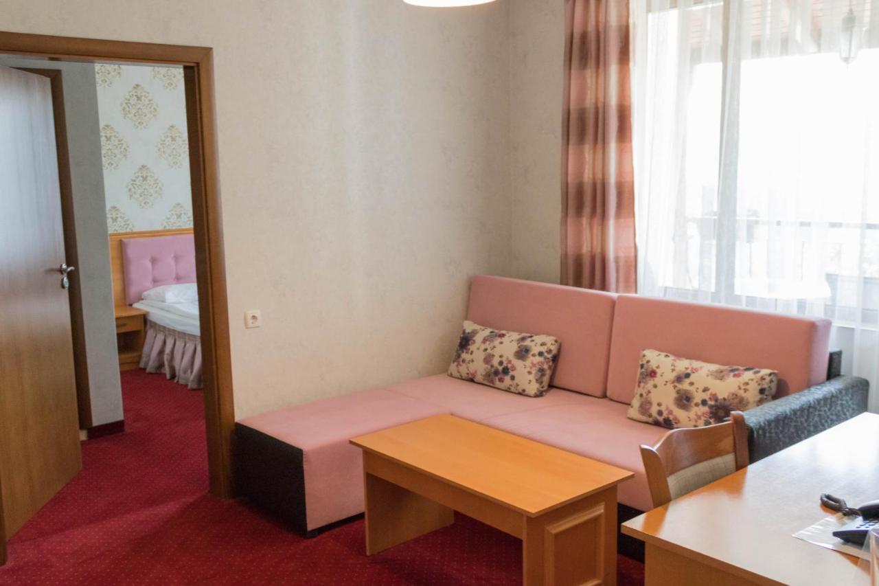 Hotel Uzunski Smolyan Exterior photo